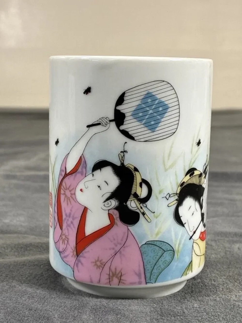 Porcelain Japanese Geisha Art Cup in Pink and White